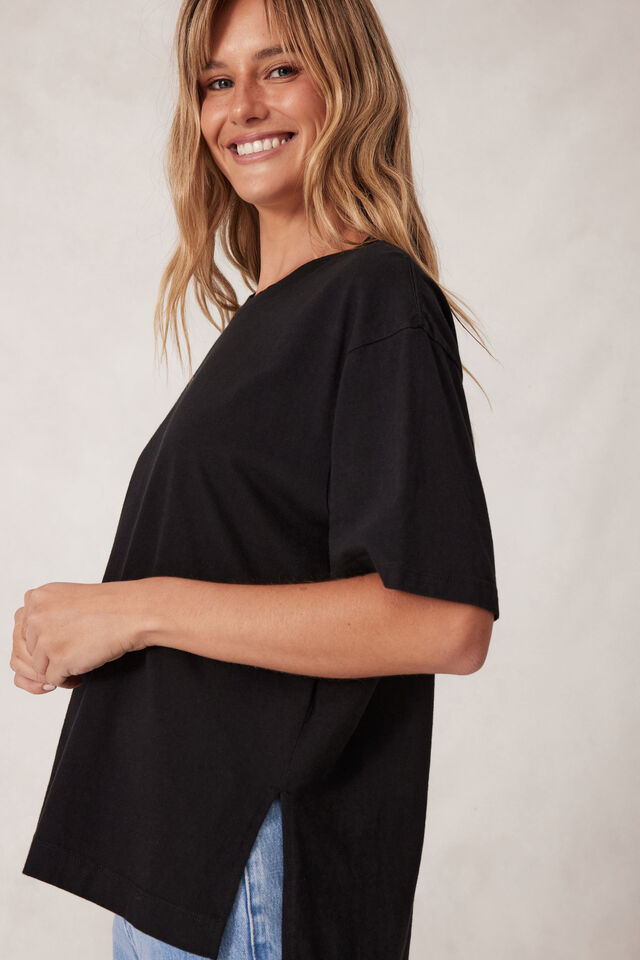 Stevie Slouchy Tee | Black