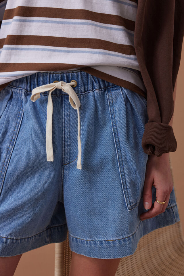 Darcy Relaxed Everyday Short | Mid Blue Wash