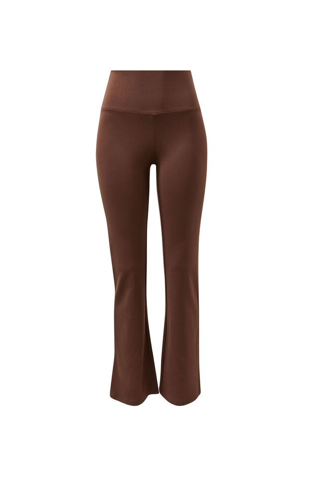 Ponte Bootleg Pant | Chocolate