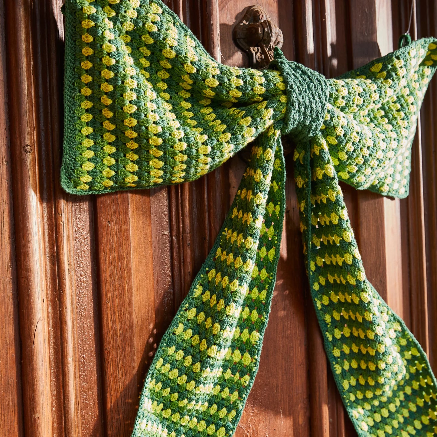 Milania Giant Bow