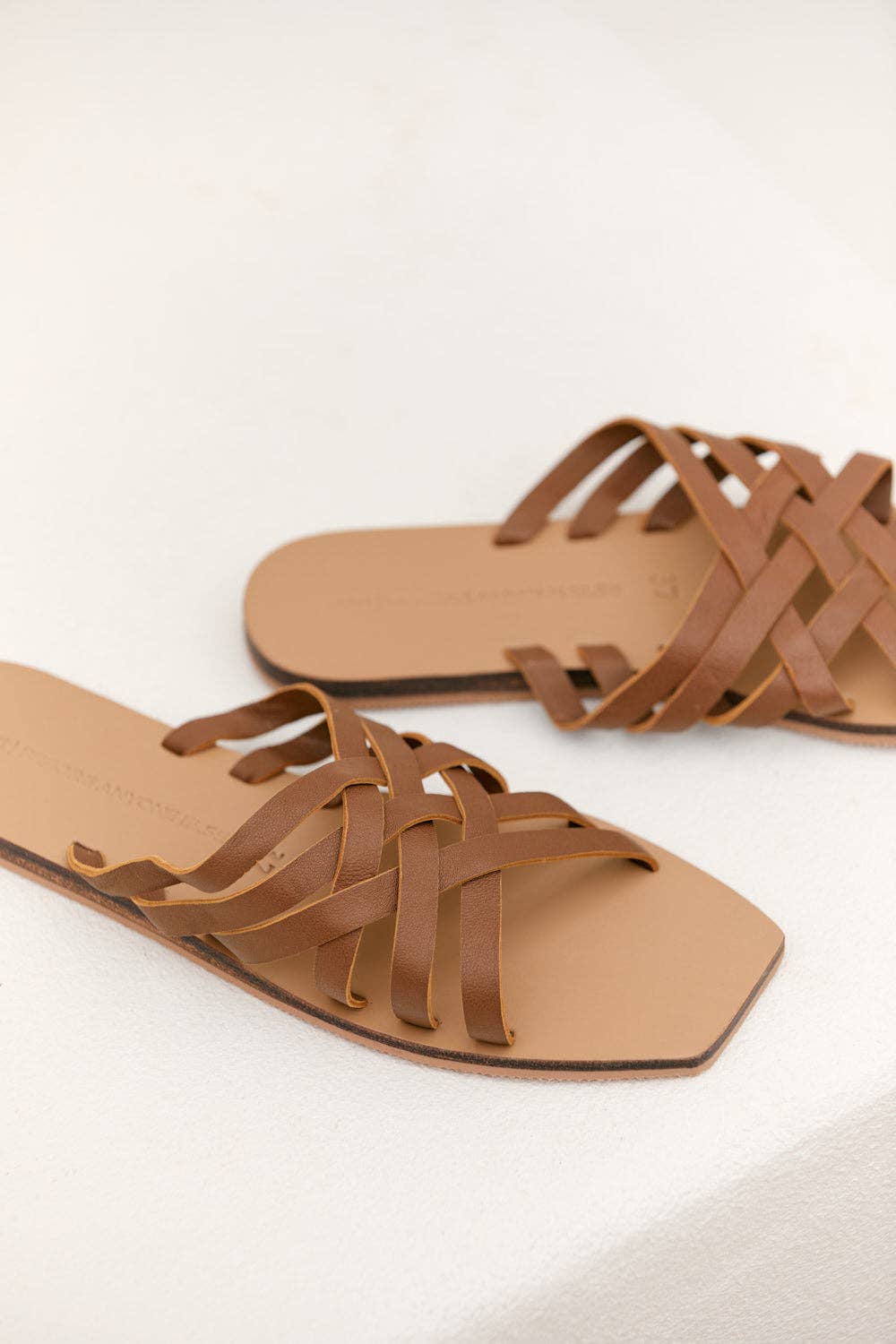 Vera Sandals | Tan