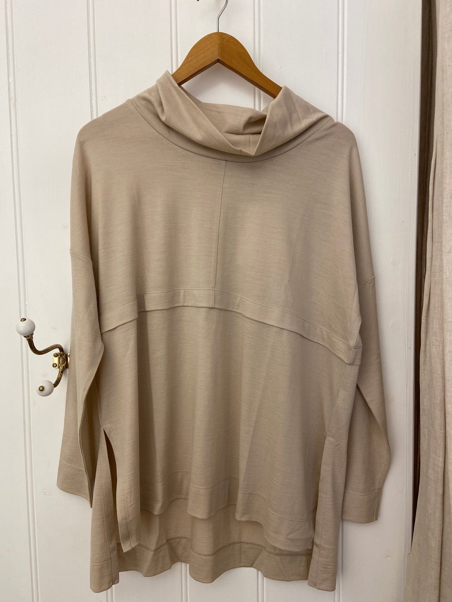 Fold Moves Sweater | Nougat