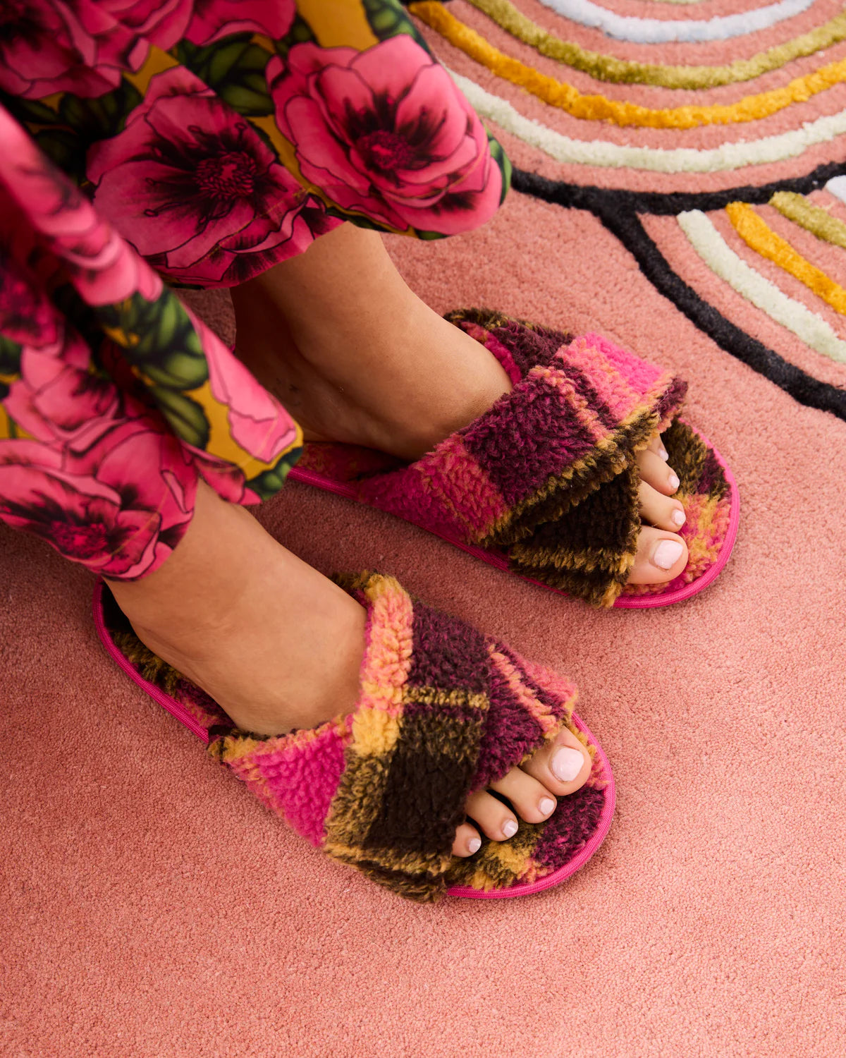 Sherpa Adult Slippers | Alaskan