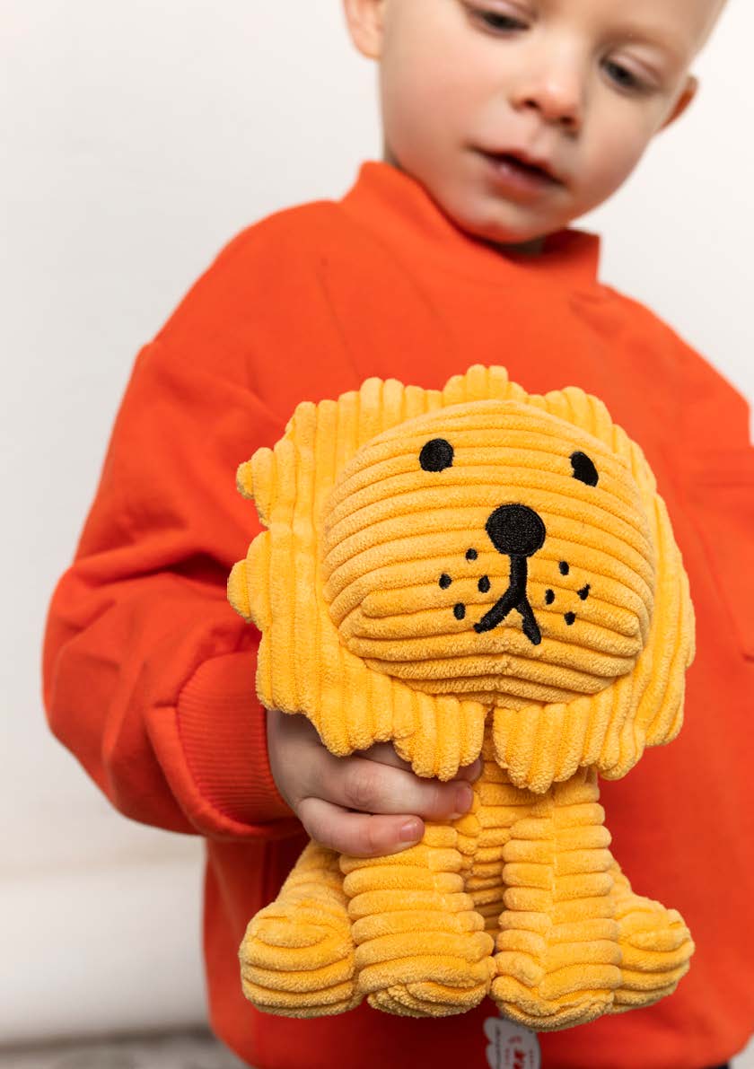 Lion ECO Corduroy Yellow | 17 cm