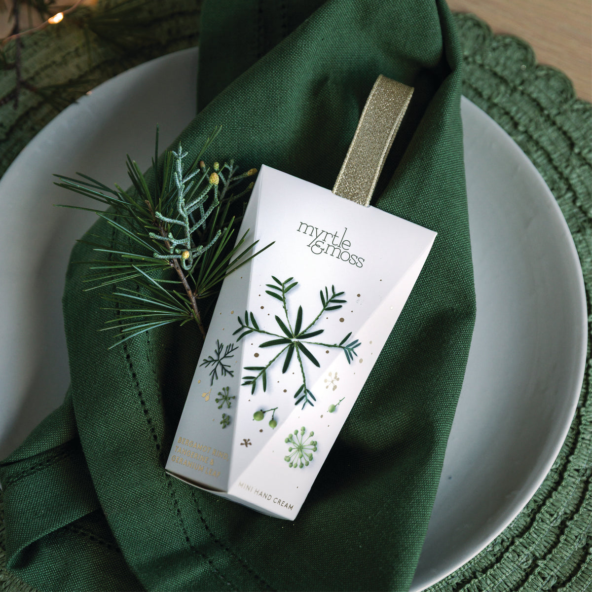 Christmas Ornament | Bergamot, Tangerine & Geranium Leaf