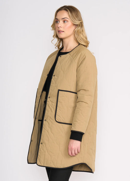 Hidden Talent Reversible Coat | Black + Tan