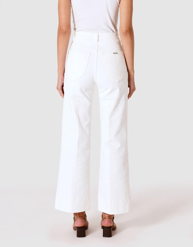 Sailor | White