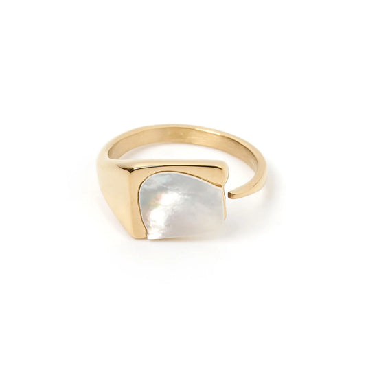 Cleo Ring | Gold & Mother of Pearl