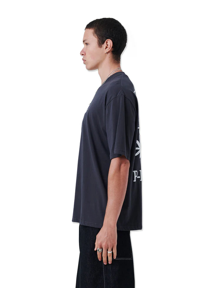 Portals T-shirt | Aged Black