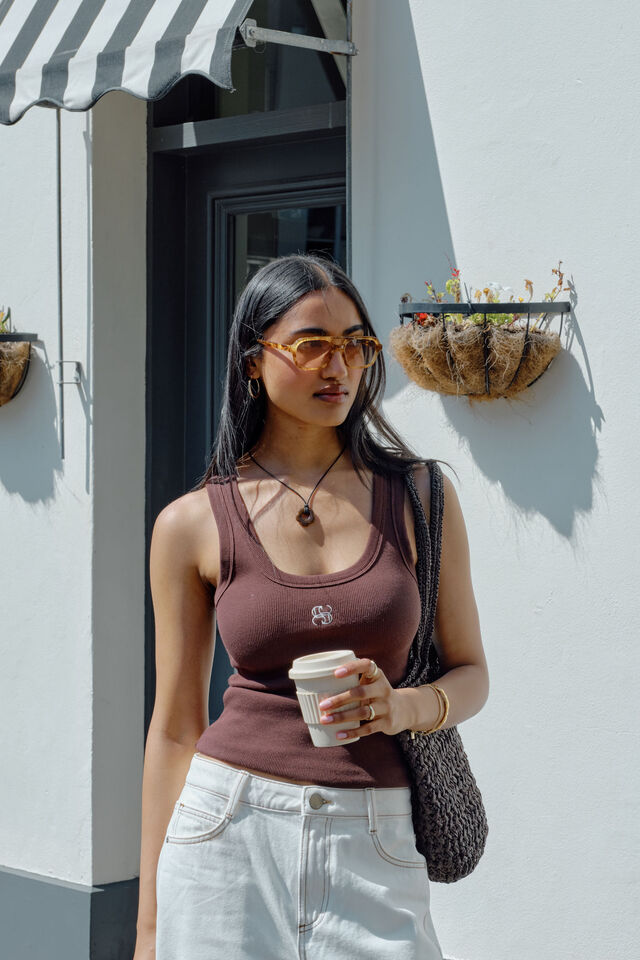 Zoe Rib Scoop Tank | Chocolate