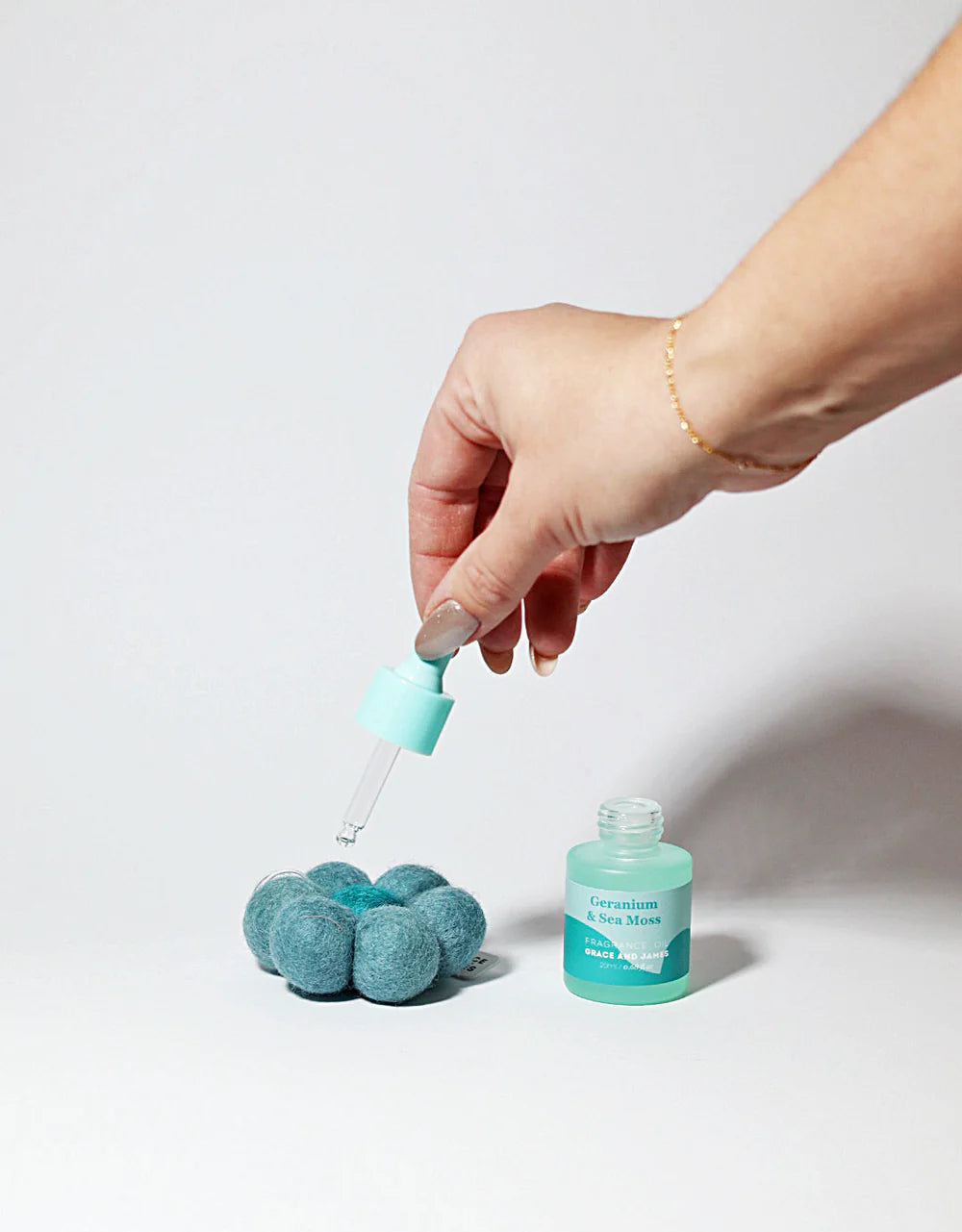 Bloom Air Freshener | Geranium & Sea Moss