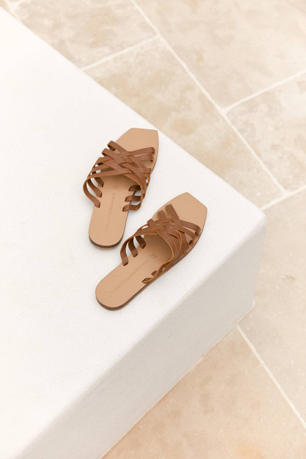 Vera Sandals | Tan