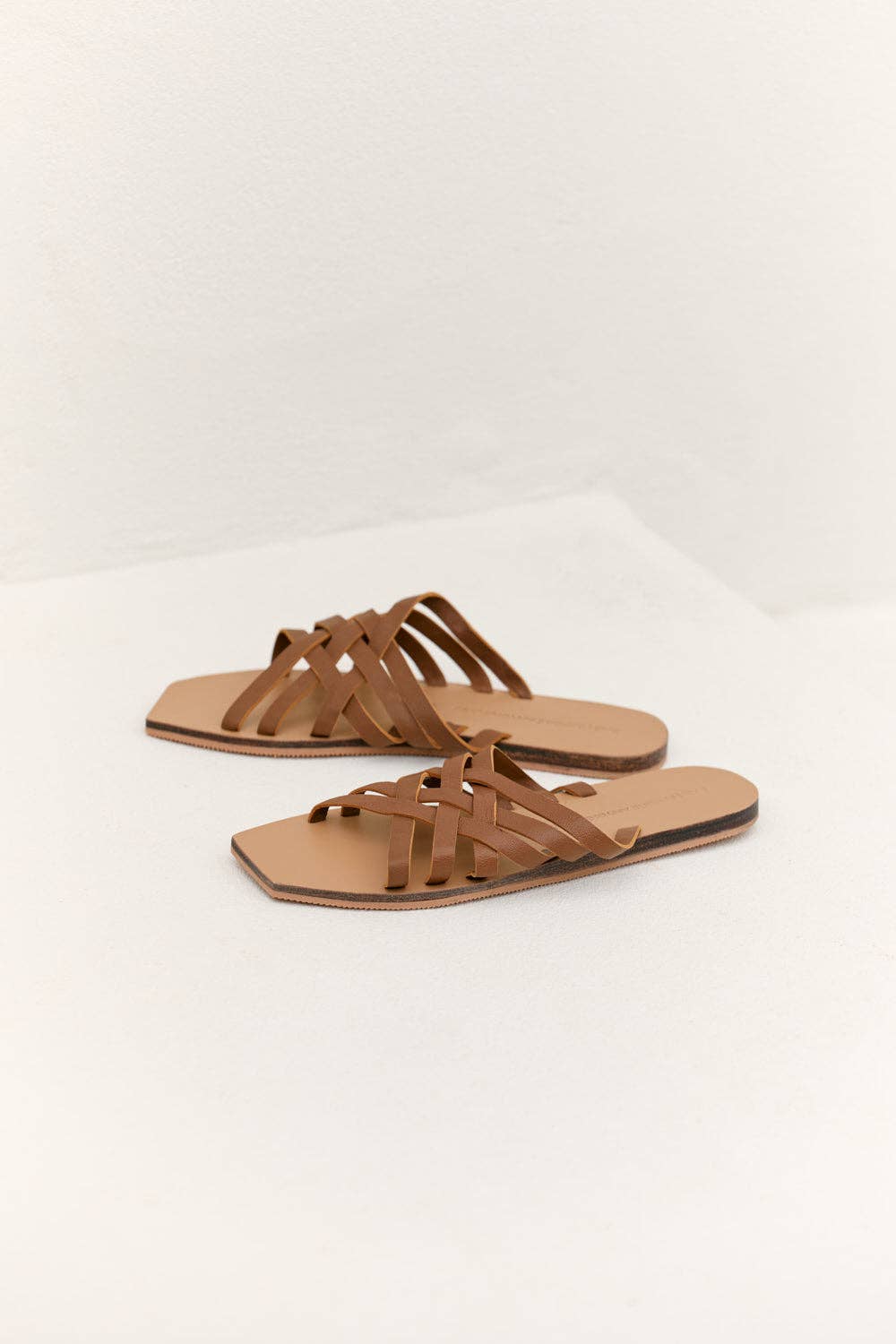 Vera Sandals | Tan