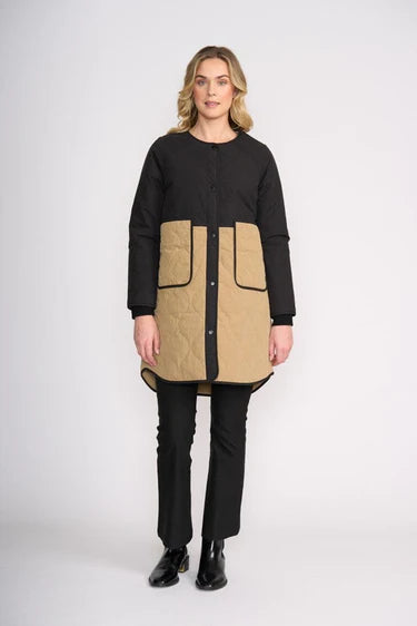 Hidden Talent Reversible Coat | Black + Tan