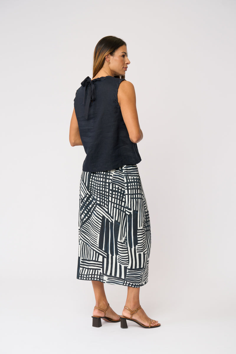 Speaks Volumes Skirt | Outline