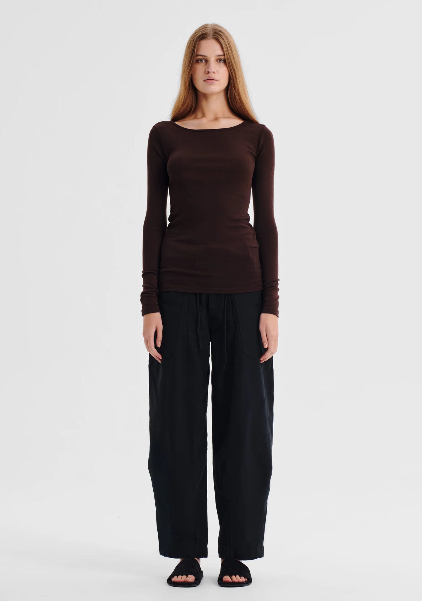 Morri Merino Round Neck | Espresso