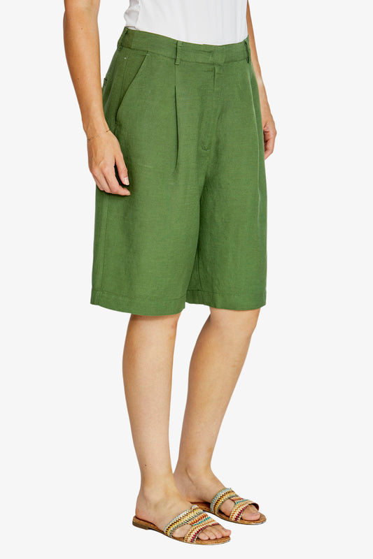 Amelia Tuck Front Short | Agave