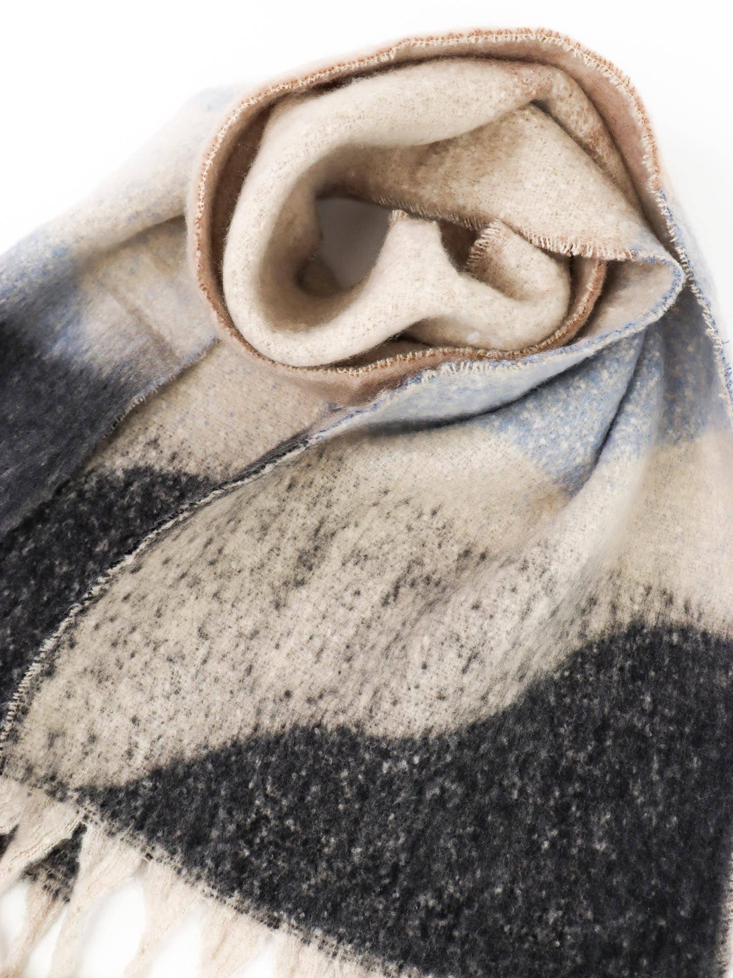 Boston Fluffy Scarf