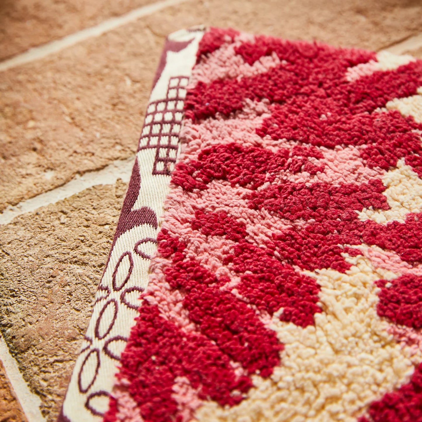 Isabella Bath Mat | Crimson