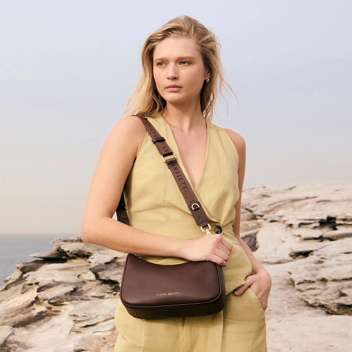 Look Both Ways Bag | Cocoa/Brushed Gold