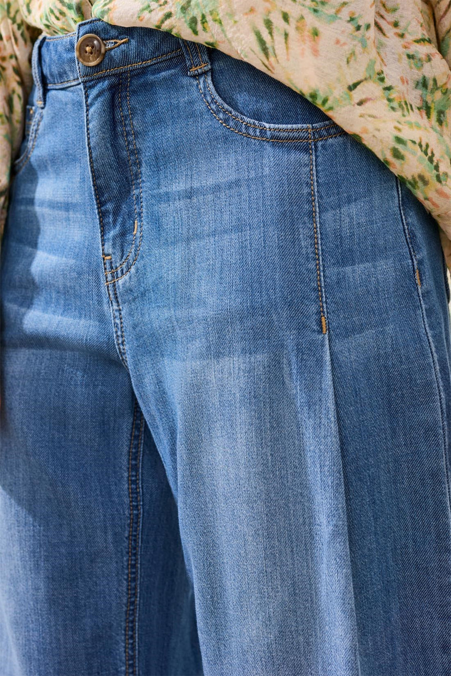 Audrey Pleated Crop Wide Denim Jeans